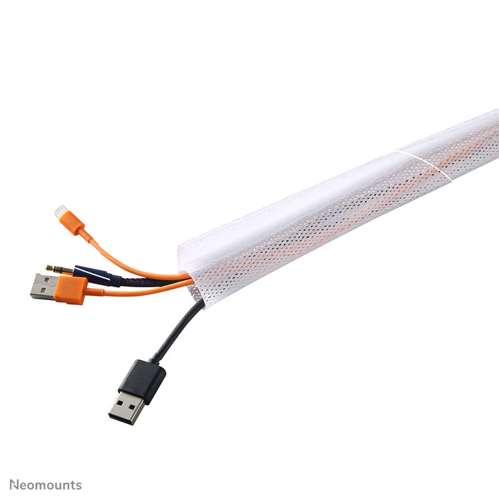 NS-CS200WHITE is een flexibele kabelsok (Lengte: 200 cm, Breedte 8.5 cm) - Wit